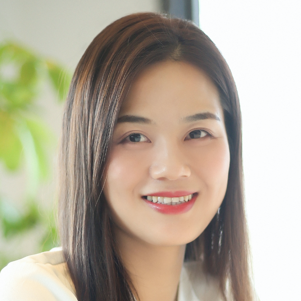 Sophie Zhu, Market Development Manager, Logistics and Supply Chain