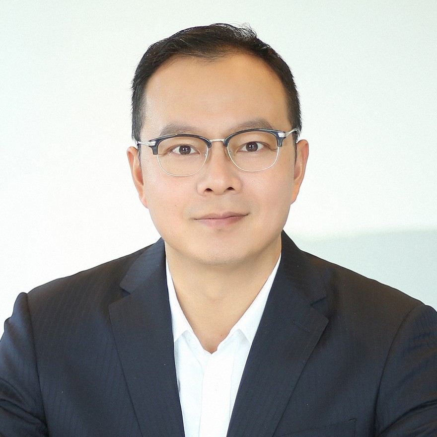 Eric Ji, Senior Manager, Industry Lead
